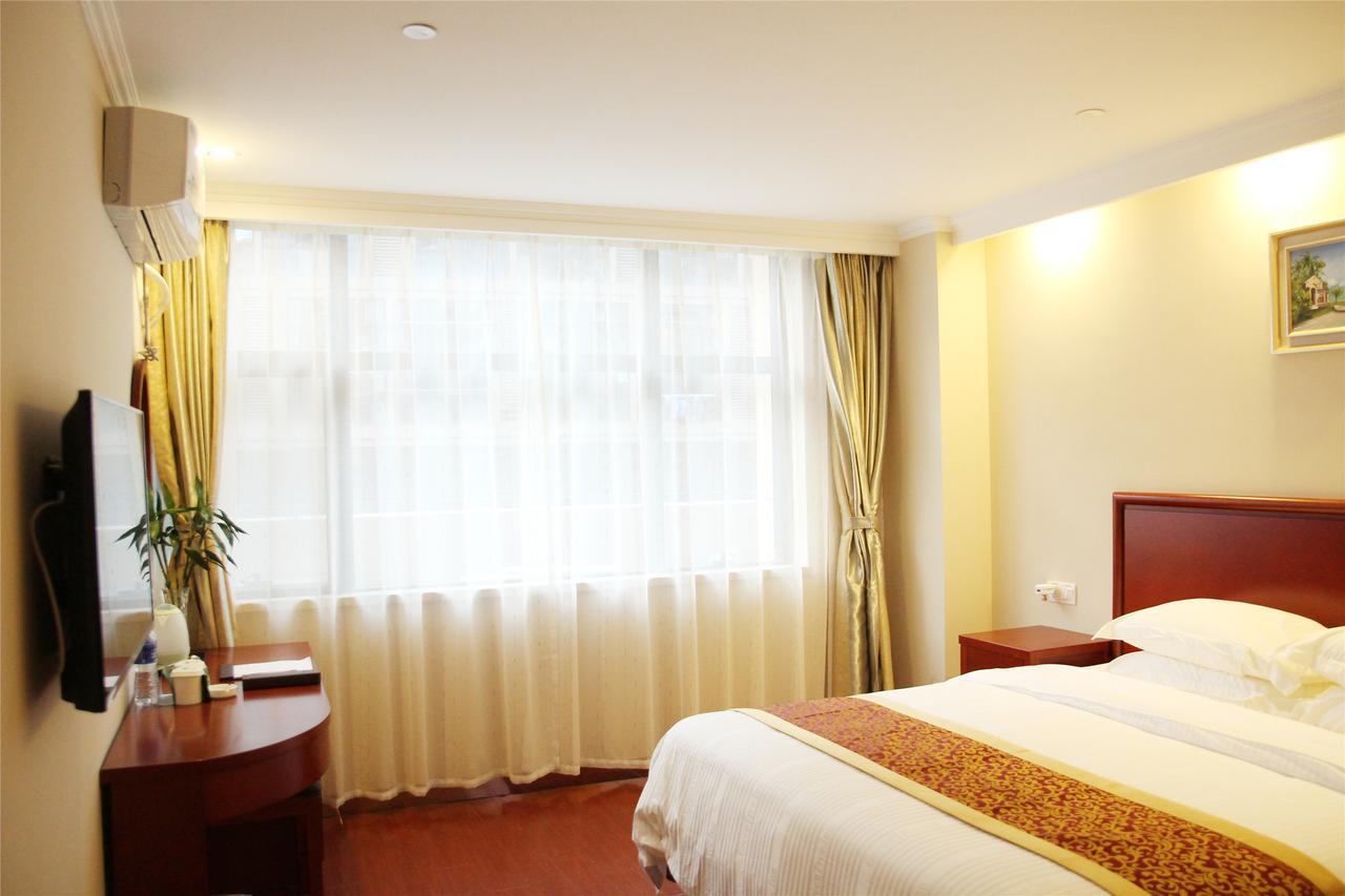 Greentree Inn Sichuan Chengdu Chongzhou Shiji Avenue Longteng Decorative City Business Hotel Extérieur photo